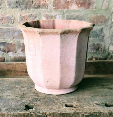 Vaso a smerli - Vase mit Wellenschliff