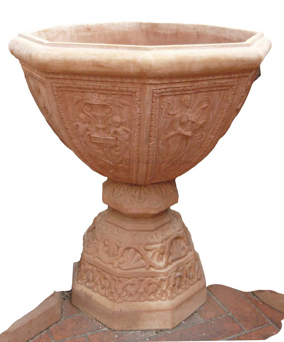 Byzantinischer Terracotta-Pokal mit Sockel