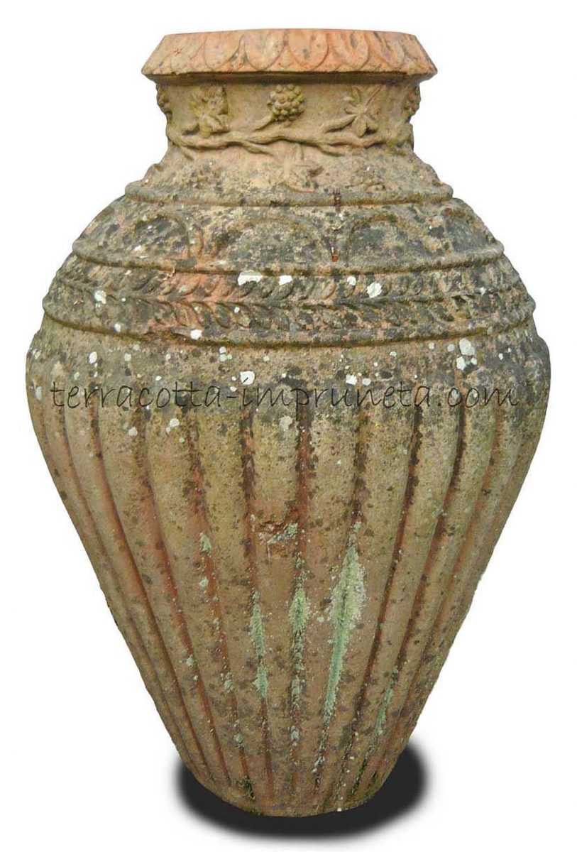 Terracotta-Amphore mit Patina